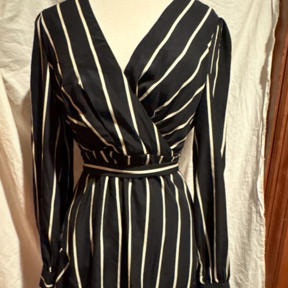Essue black and cream striped dress, M